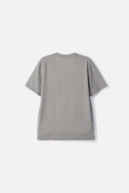 POLERA DE BATMAN MANGA CORTA GRIS PARA NIÑO