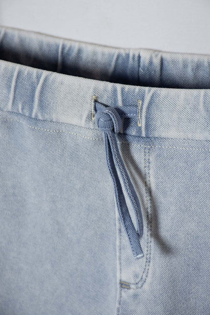JOGGER CON CORDON AZUL PARA NIÑA